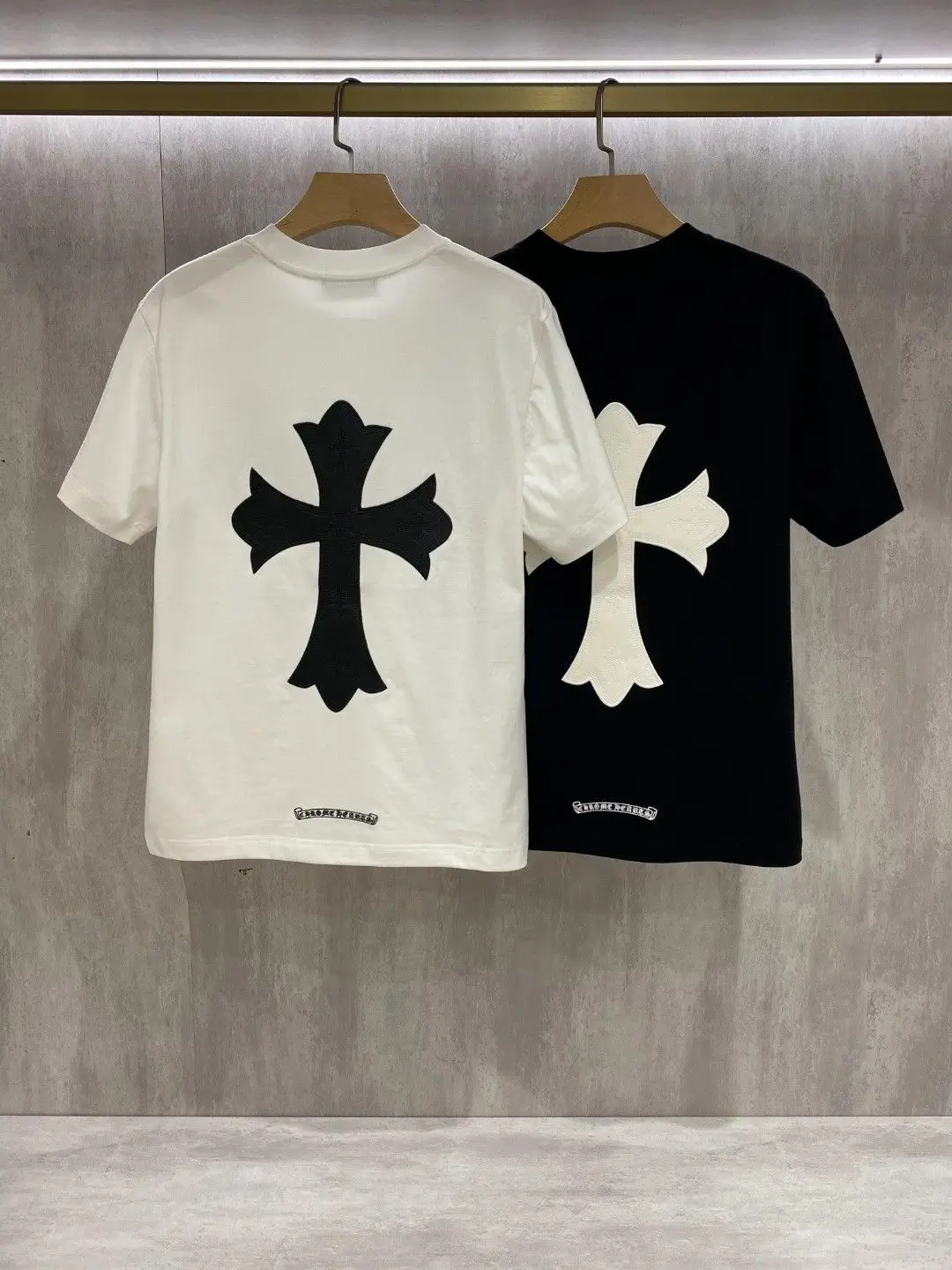Are Those Crosses on Chrome Hearts UK?